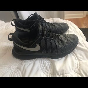 Men’s Black Nike size 11 shoes